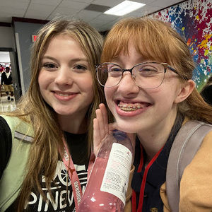 Meet your Posher, Rayne